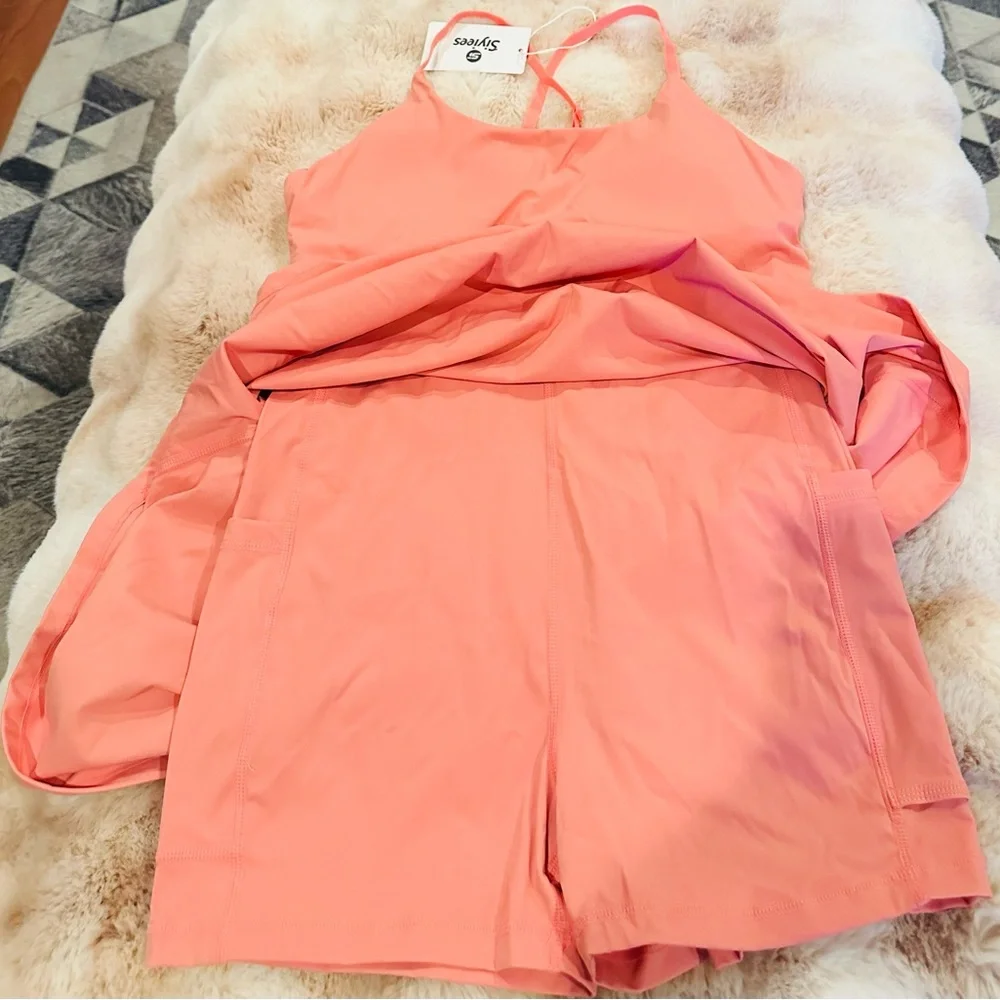 NWT Women size medium Styles athletic dress in Coral - Picture 2 of 5
